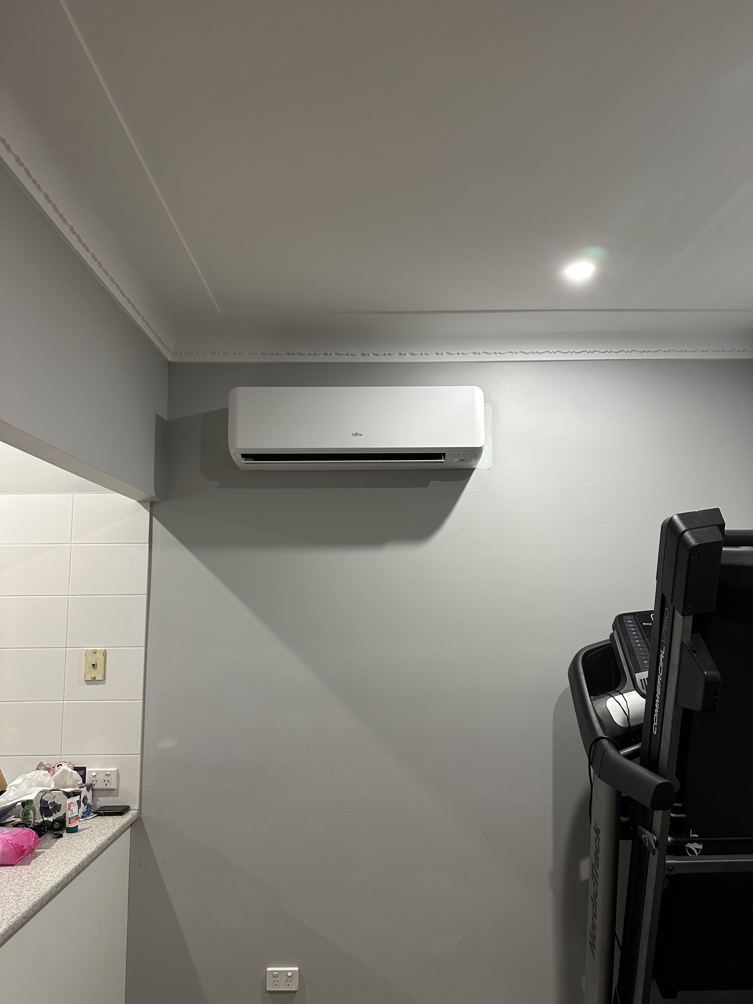 Fujitsu air conditioner install Metford NSW